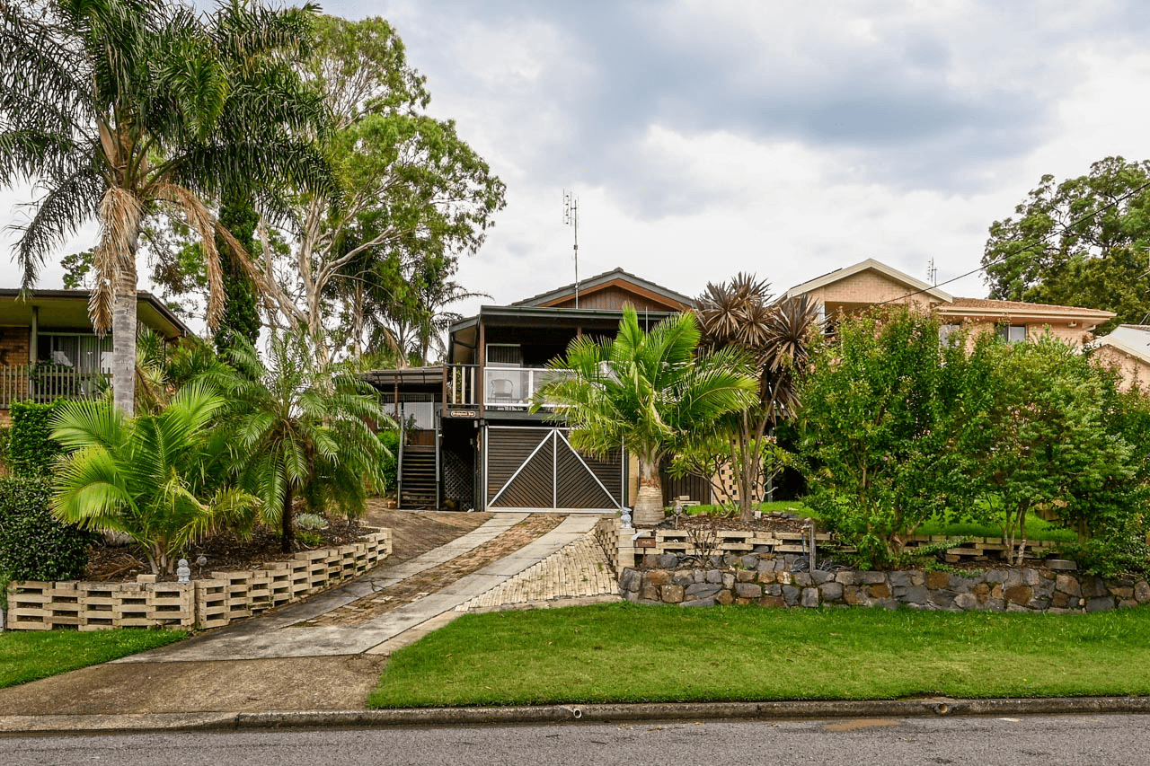 28 Roy Avenue, BOLTON POINT, NSW 2283