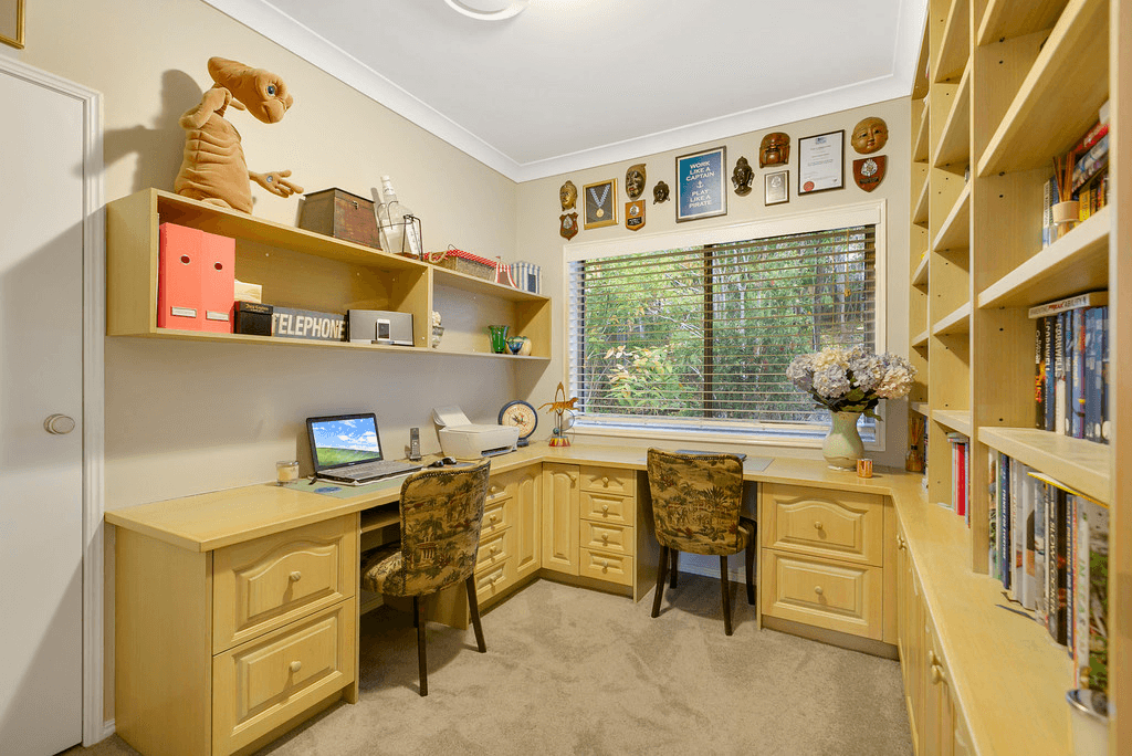 44 Wallaby Drive, MUDGEERABA, QLD 4213