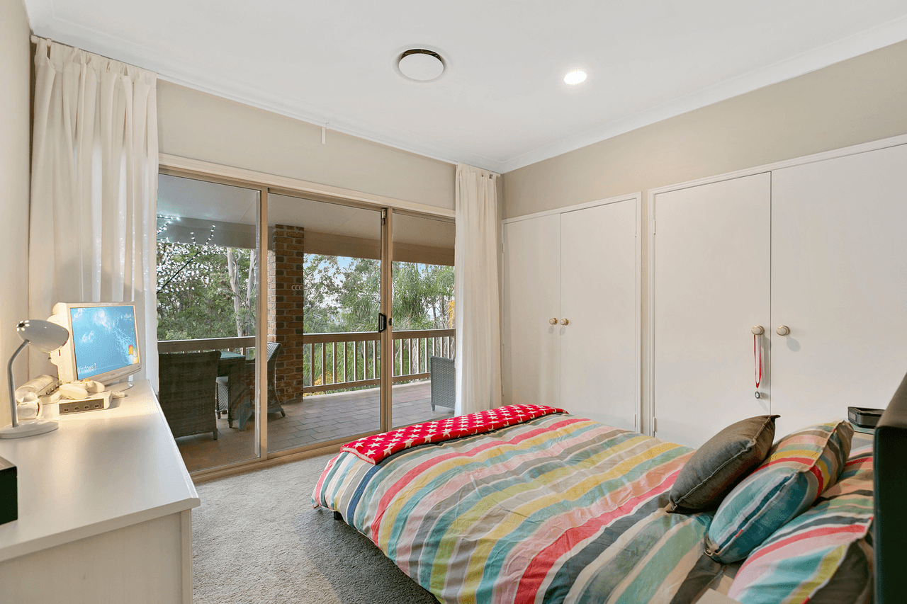 44 Wallaby Drive, MUDGEERABA, QLD 4213