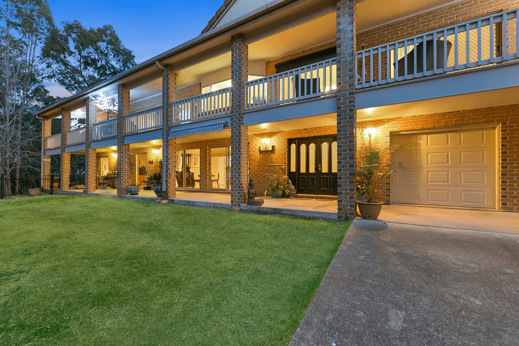 44 Wallaby Drive, MUDGEERABA, QLD 4213