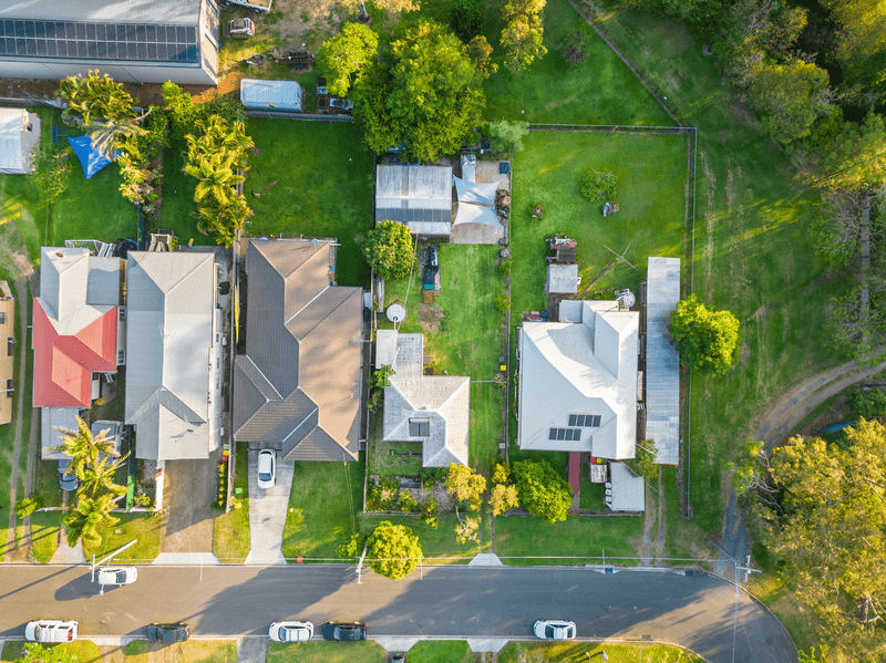 64 Haig Street, WYNNUM WEST, QLD 4178