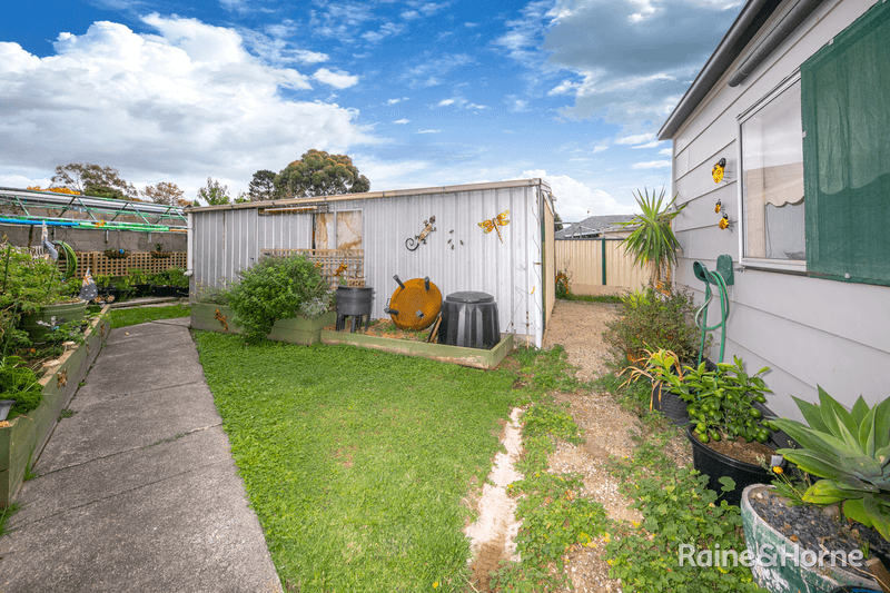 6 Flinders Street, SUNBURY, VIC 3429