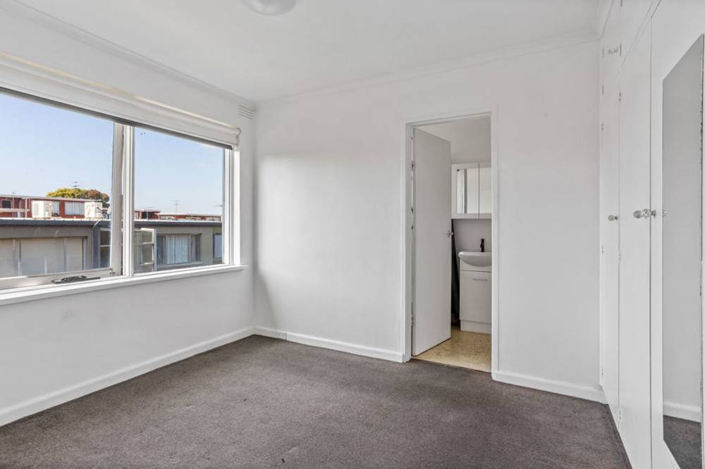18/558 Moreland Road, BRUNSWICK WEST, VIC 3055