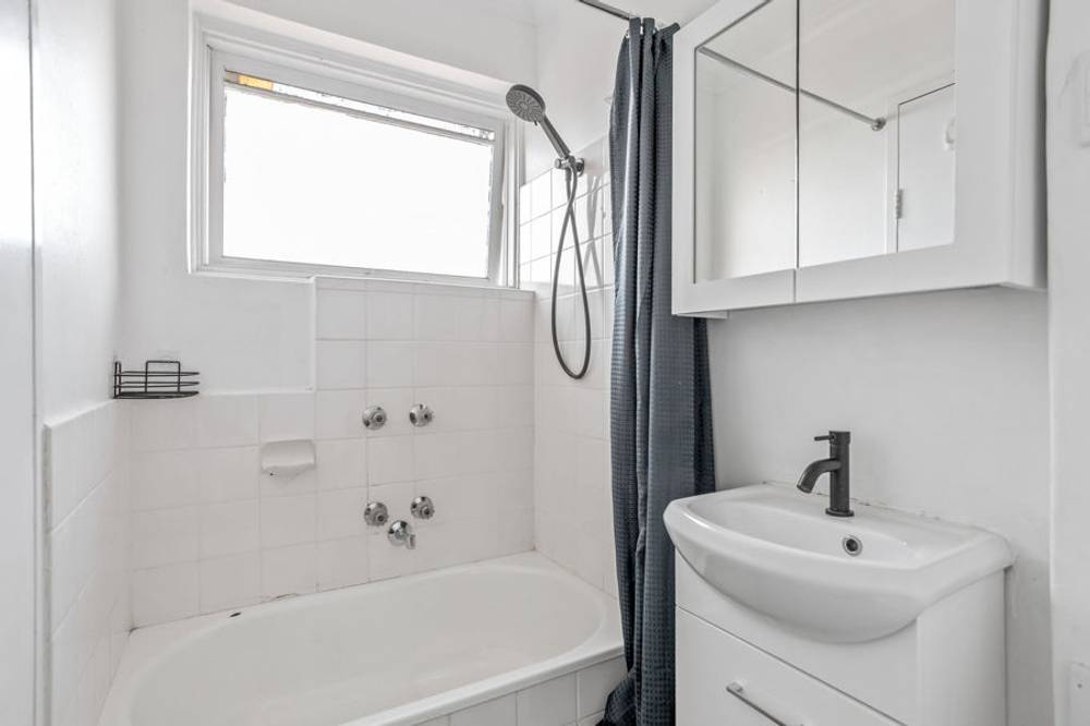 18/558 Moreland Road, BRUNSWICK WEST, VIC 3055