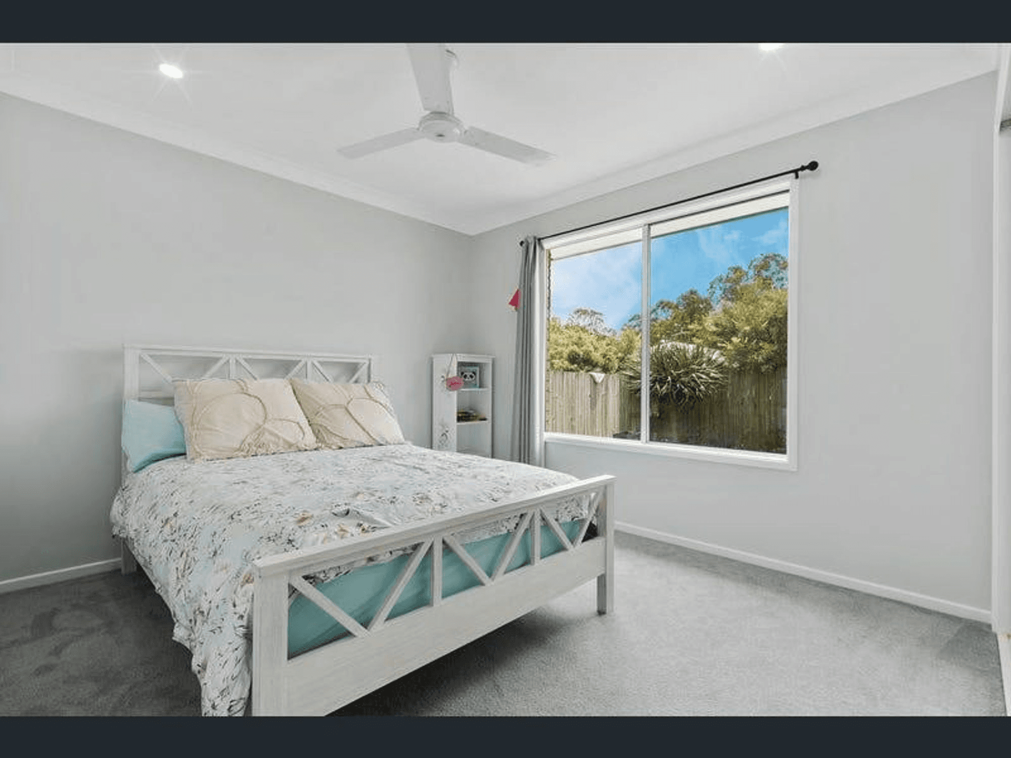 42 Griffen Place, CRESTMEAD, QLD 4132