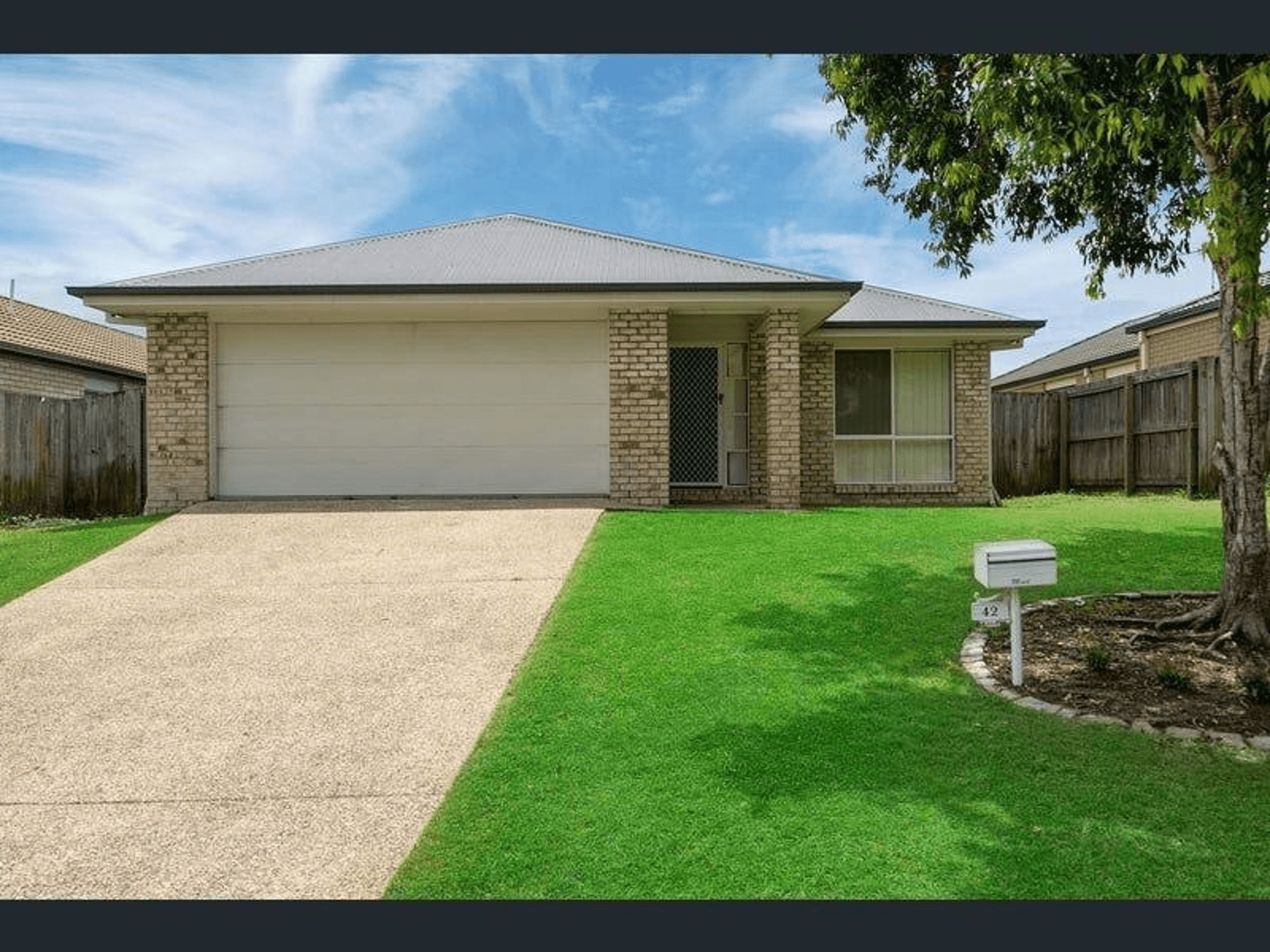 42 Griffen Place, CRESTMEAD, QLD 4132