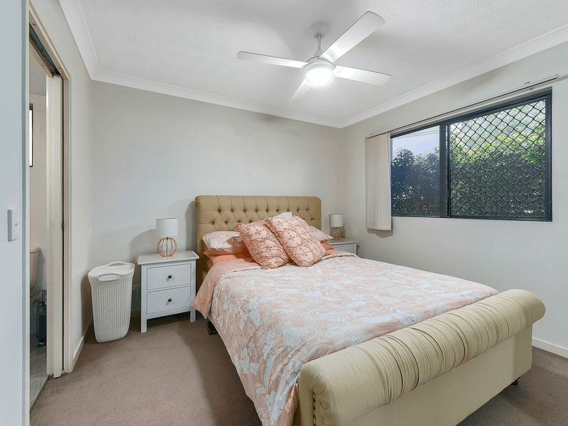 4/21-25 Gamelin Crescent, STAFFORD, QLD 4053