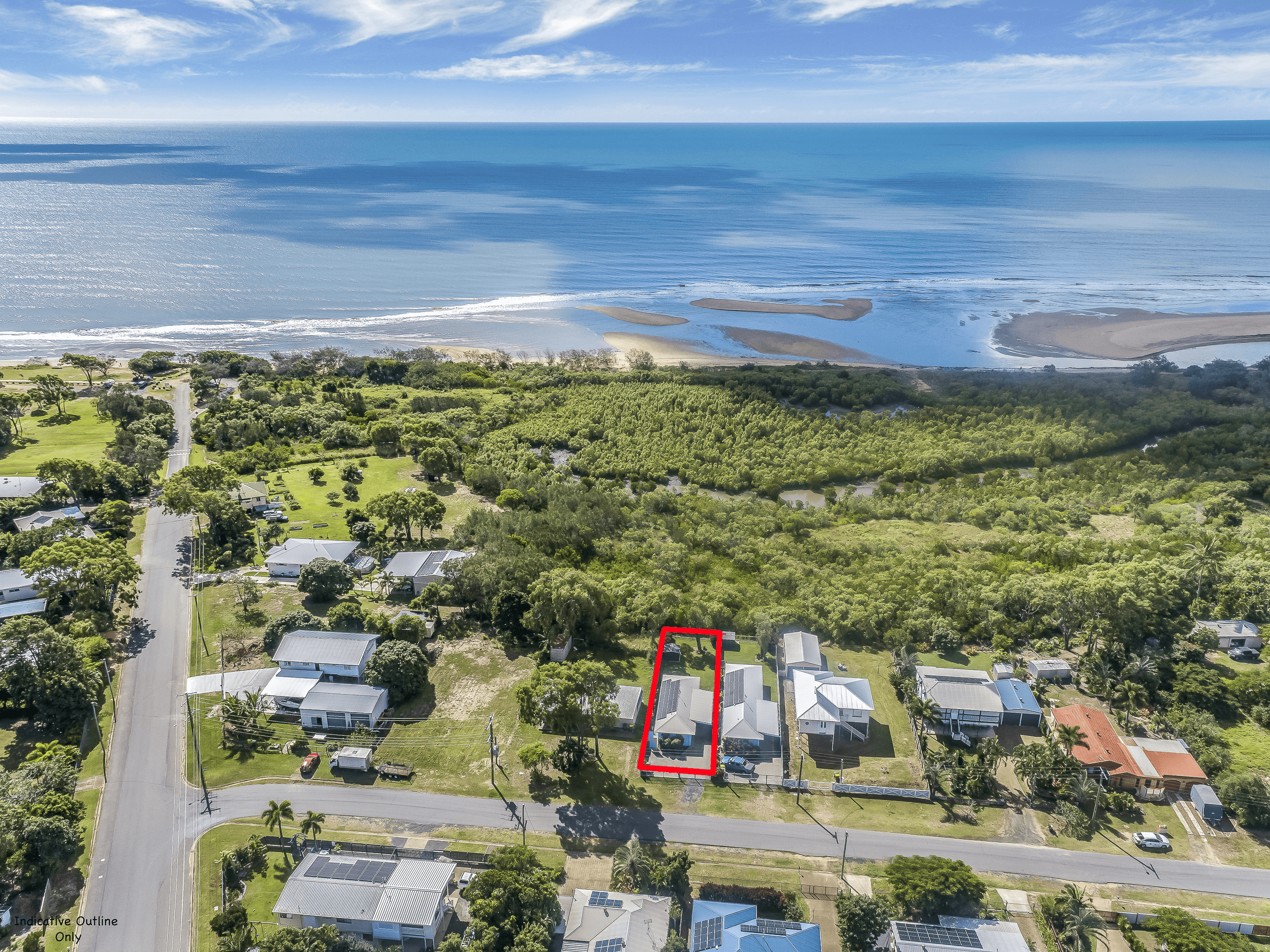 7 Kindt St, Moore Park Beach, QLD 4670