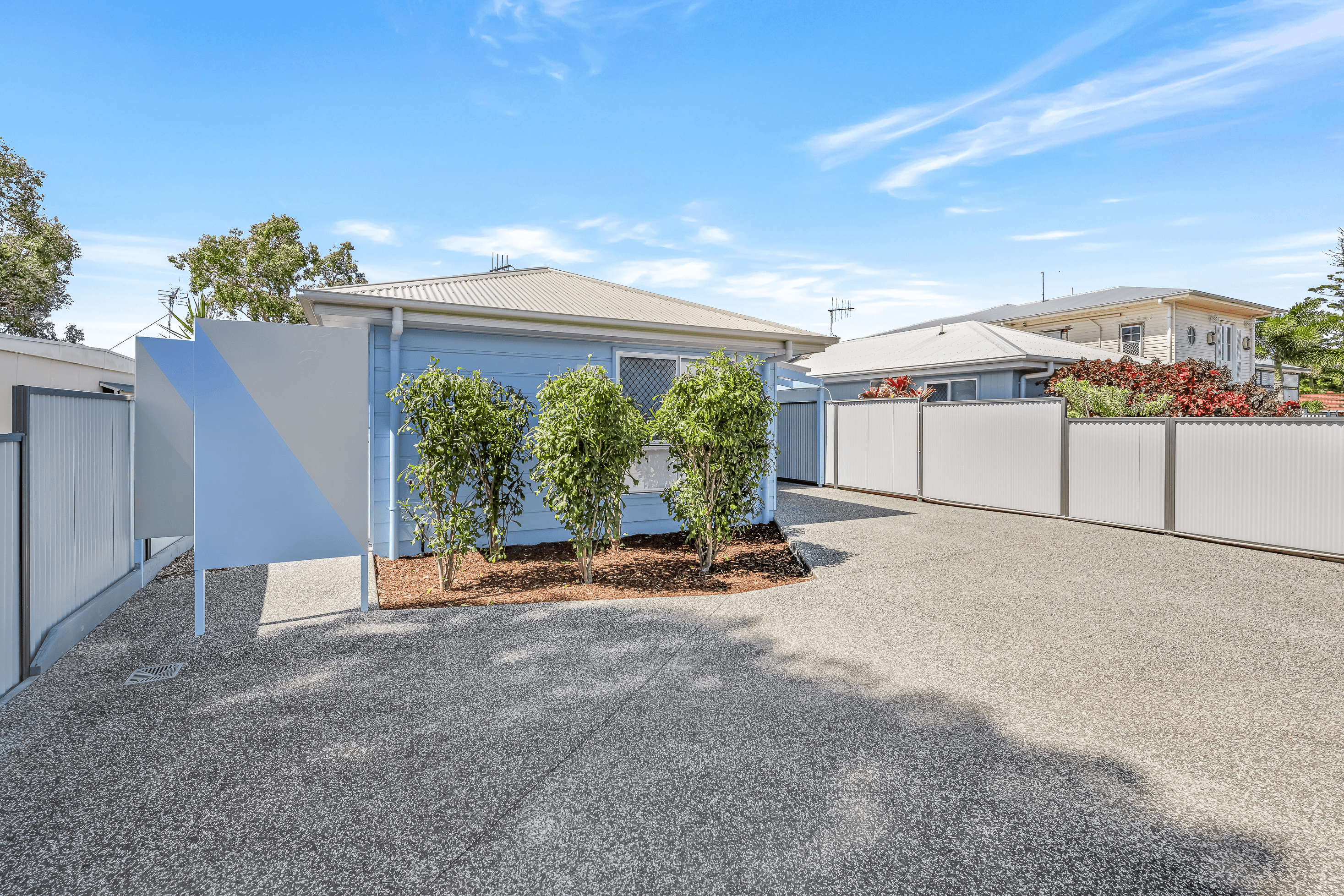 7 Kindt St, Moore Park Beach, QLD 4670