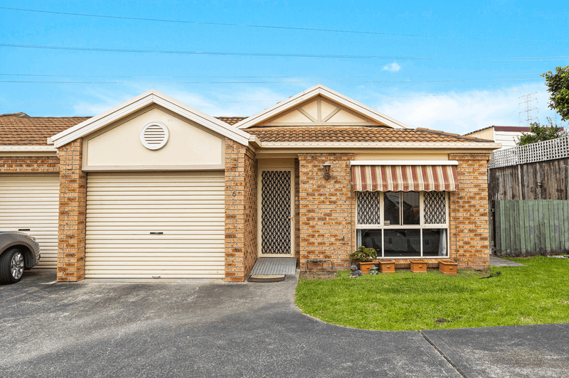 6/4 Macleay Place, ALBION PARK, NSW 2527