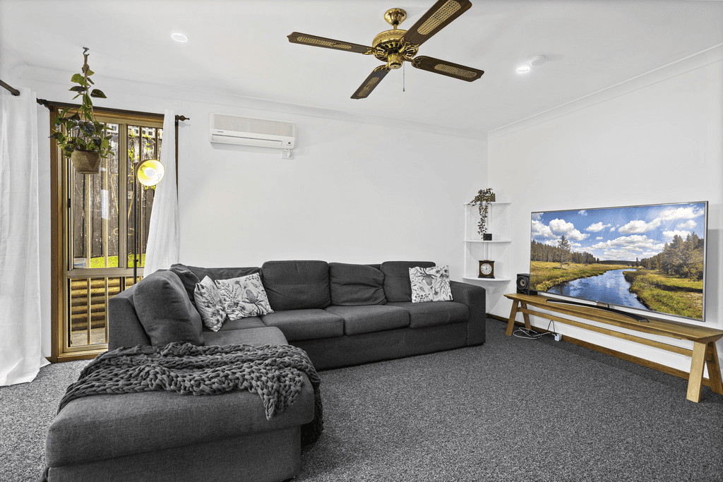 6/4 Macleay Place, ALBION PARK, NSW 2527