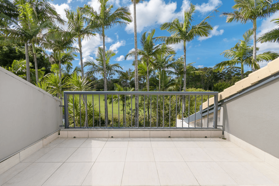 68/125 Santa Cruz Boulevard, CLEAR ISLAND WATERS, QLD 4226