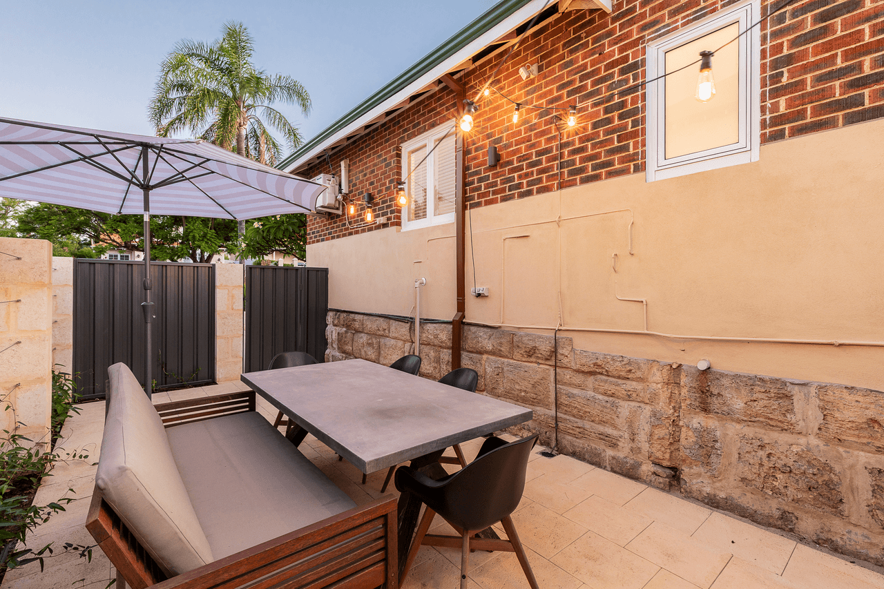 13 Coode Street, MOUNT LAWLEY, WA 6050