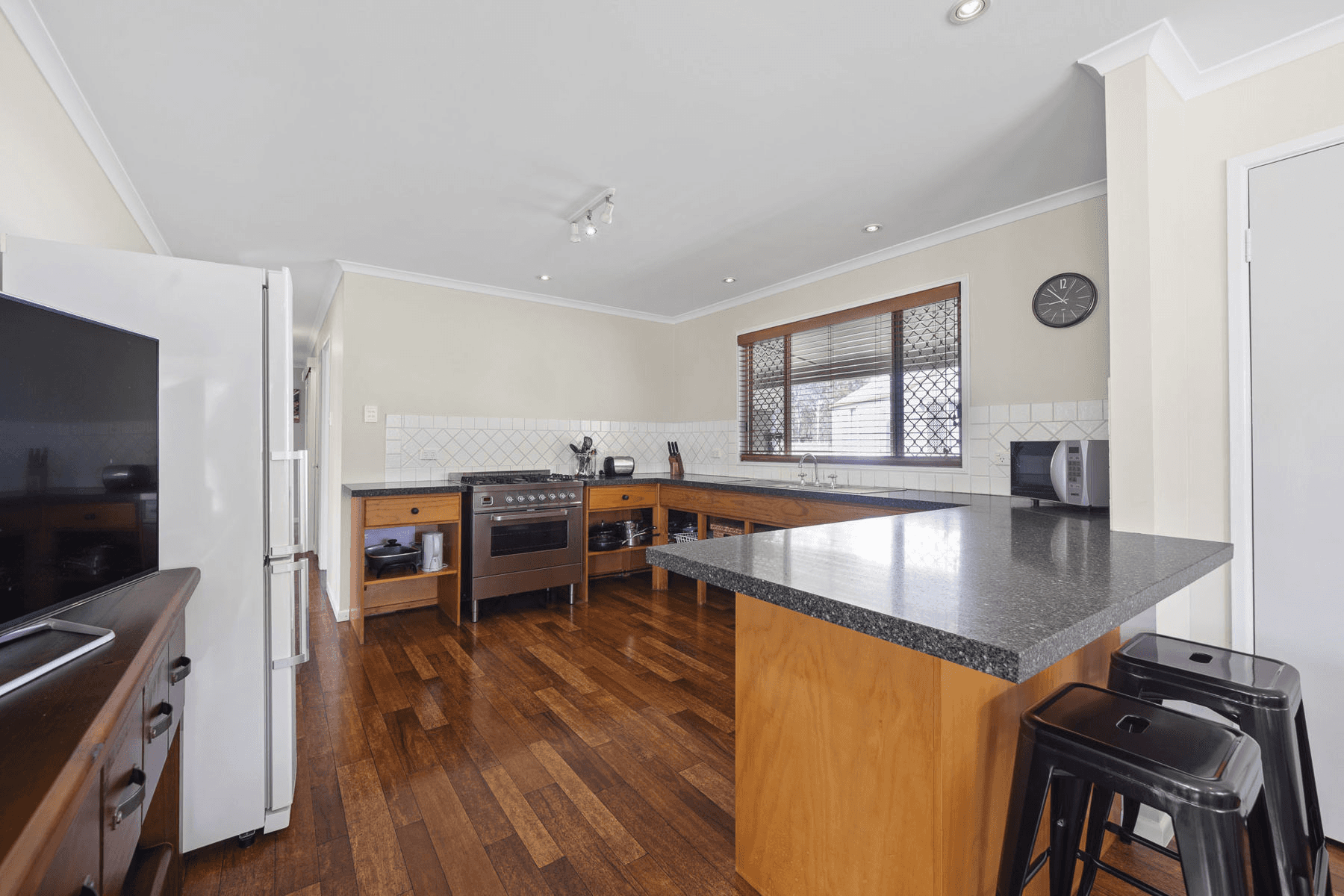 745 Murphys Creek Road, UPPER LOCKYER, QLD 4352