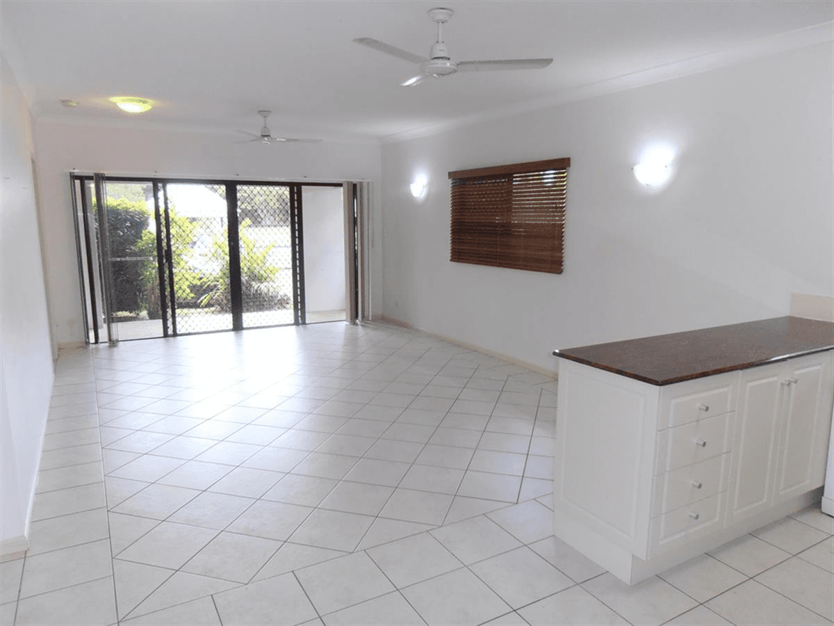 16/293 The Esplanade, Cairns North, QLD 4870