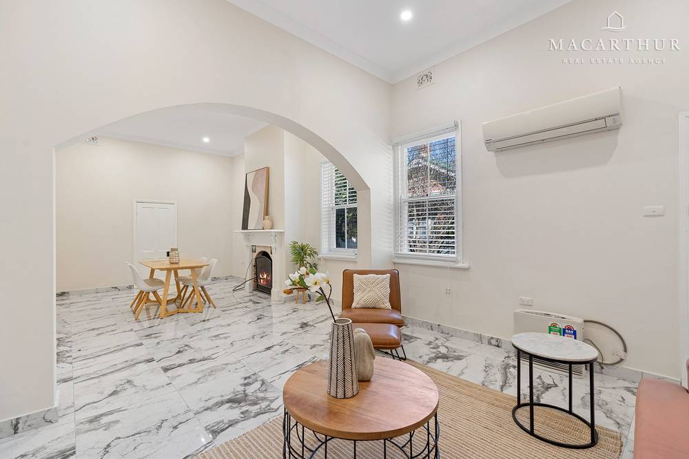 98 Crampton Street, Wagga Wagga, NSW 2650