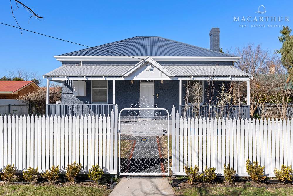 98 Crampton Street, Wagga Wagga, NSW 2650