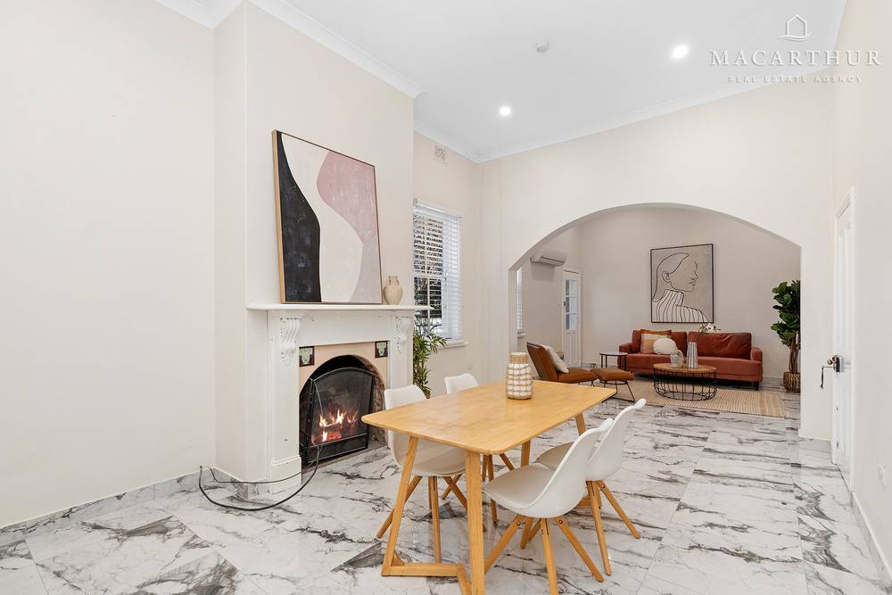 98 Crampton Street, Wagga Wagga, NSW 2650
