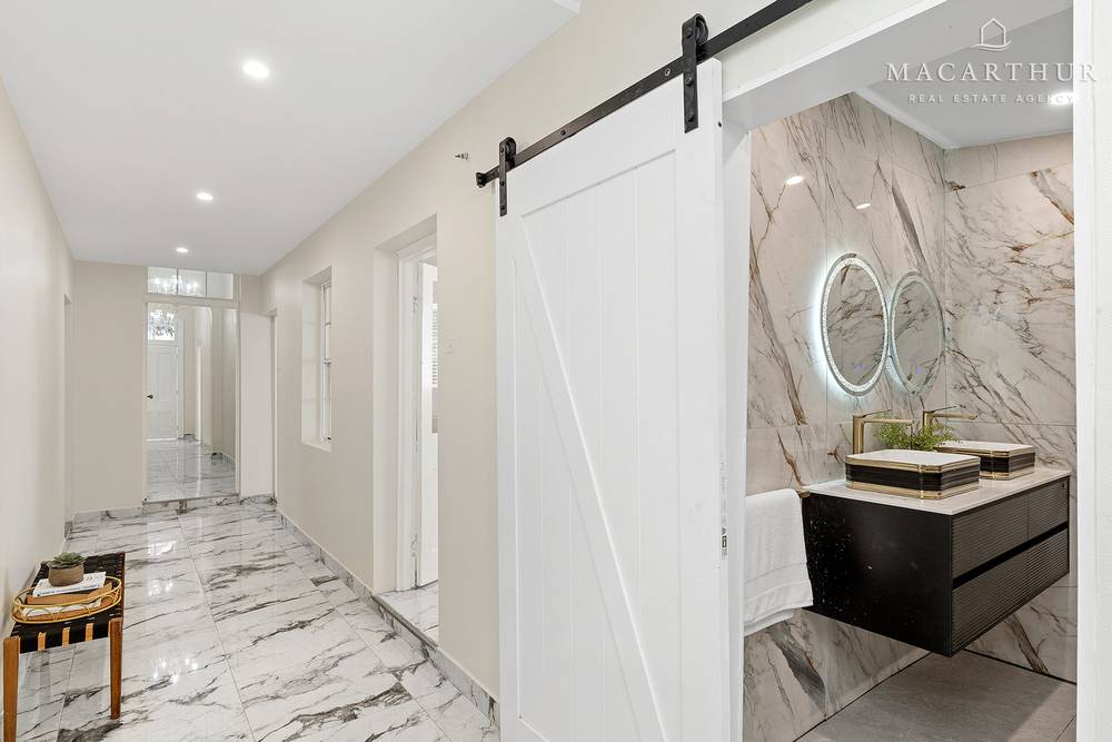 98 Crampton Street, Wagga Wagga, NSW 2650