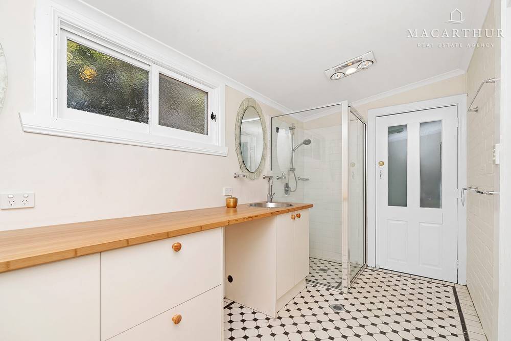 98 Crampton Street, Wagga Wagga, NSW 2650