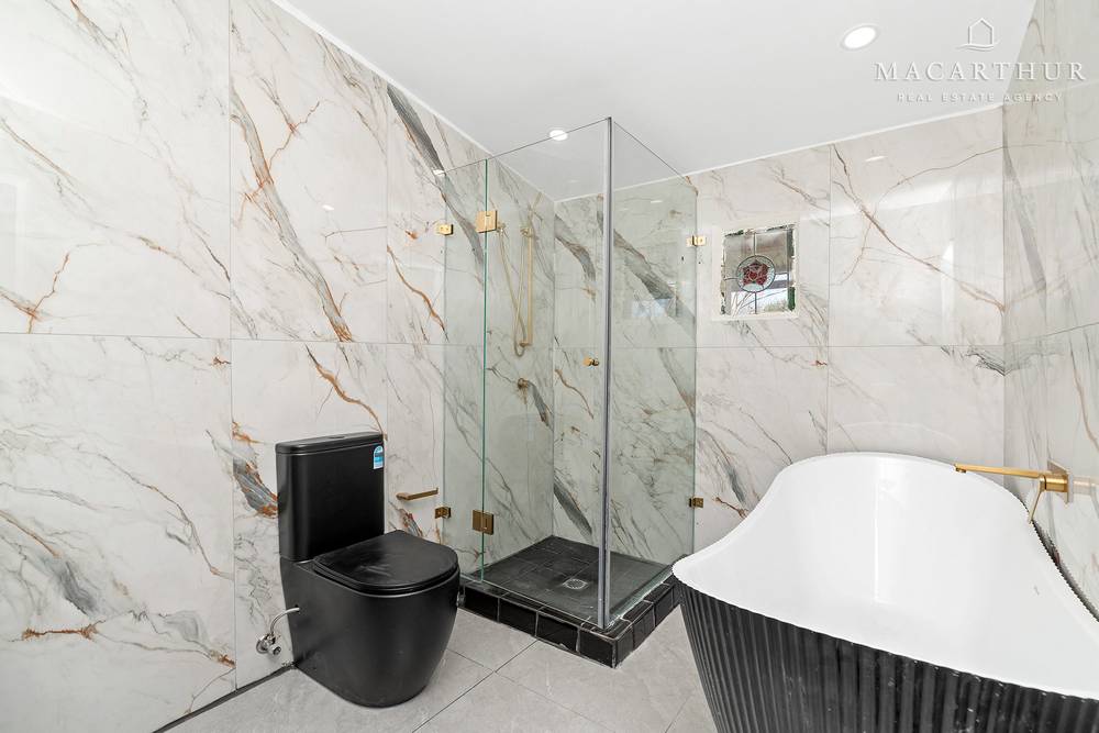 98 Crampton Street, Wagga Wagga, NSW 2650