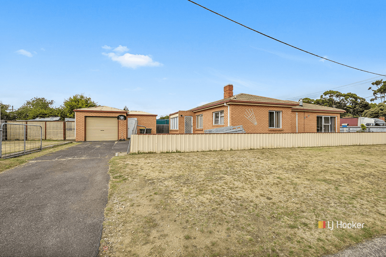 21 Devonport Road, QUOIBA, TAS 7310