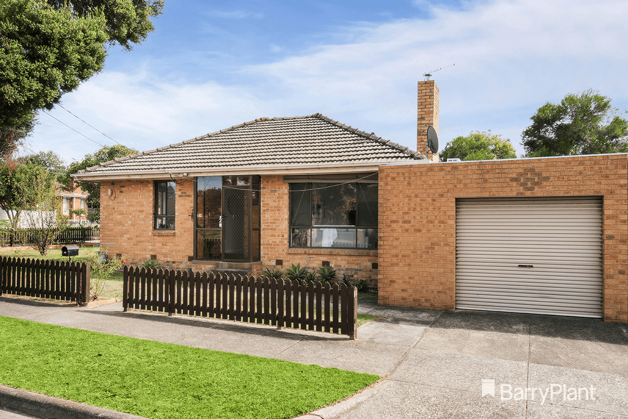 2 Charlton Crescent, Reservoir, VIC 3073