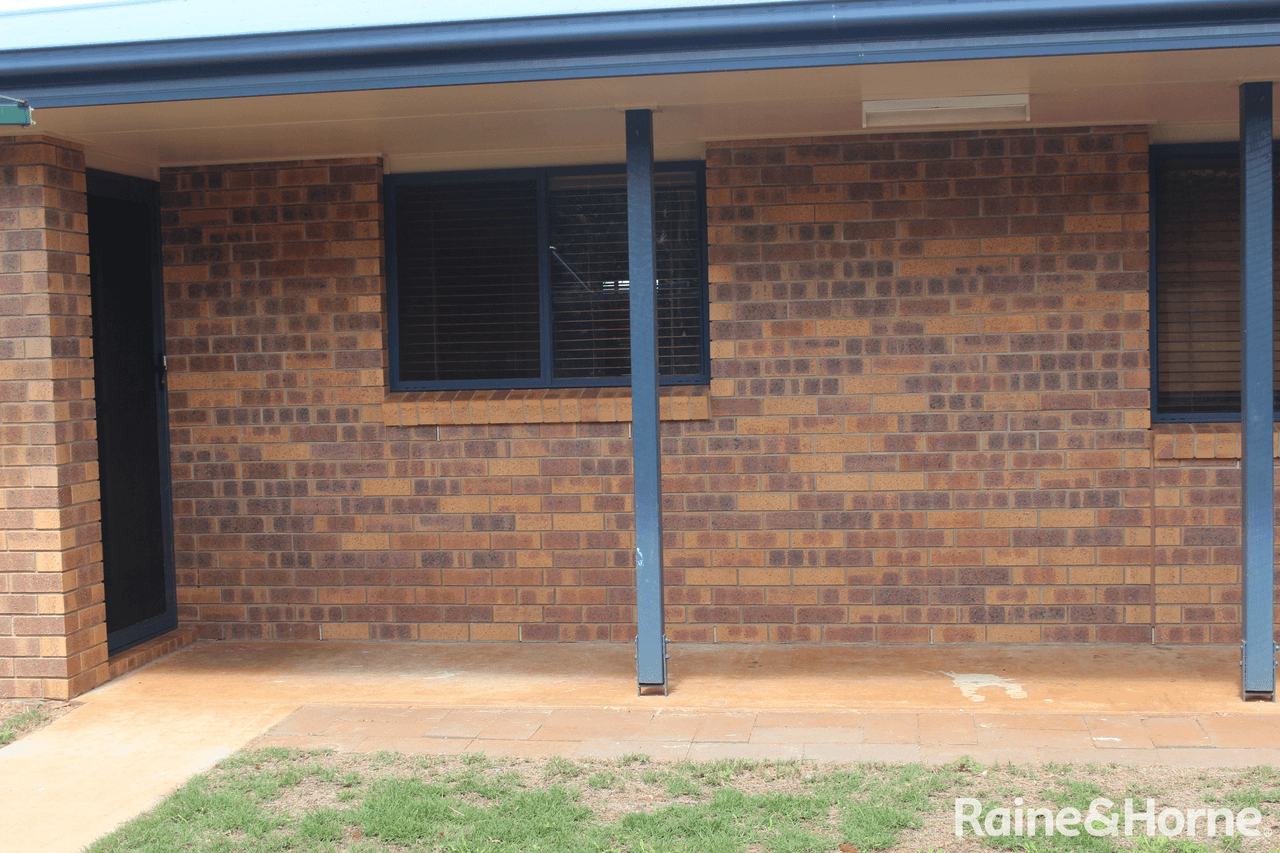 2/10 Summers Court, KINGAROY, QLD 4610