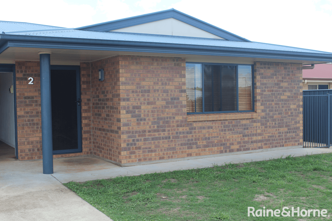 2/10 Summers Court, KINGAROY, QLD 4610