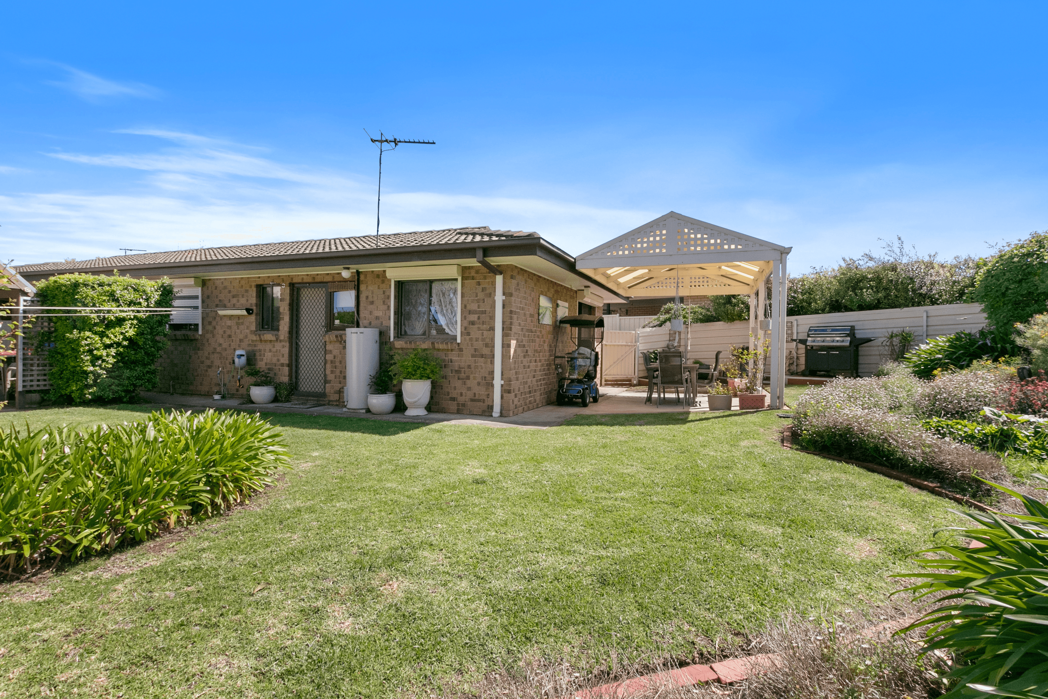 4/2A Easton Road, MORPHETT VALE, SA 5162