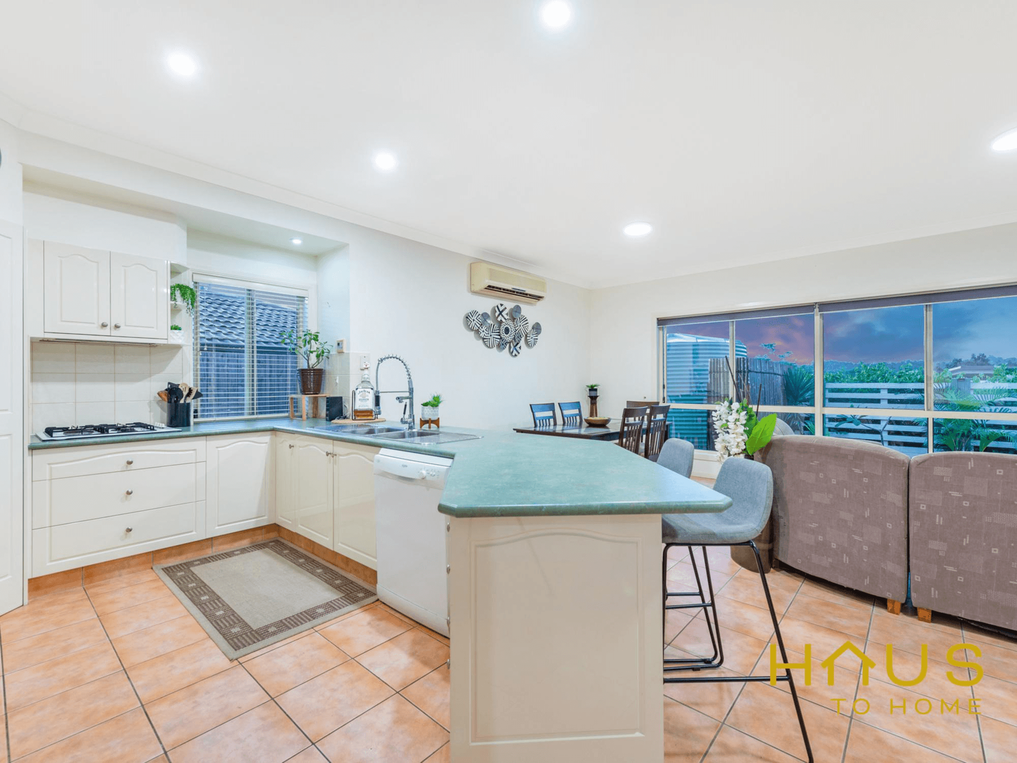 3 FERRICKS COURT, UPPER COOMERA, QLD 4209