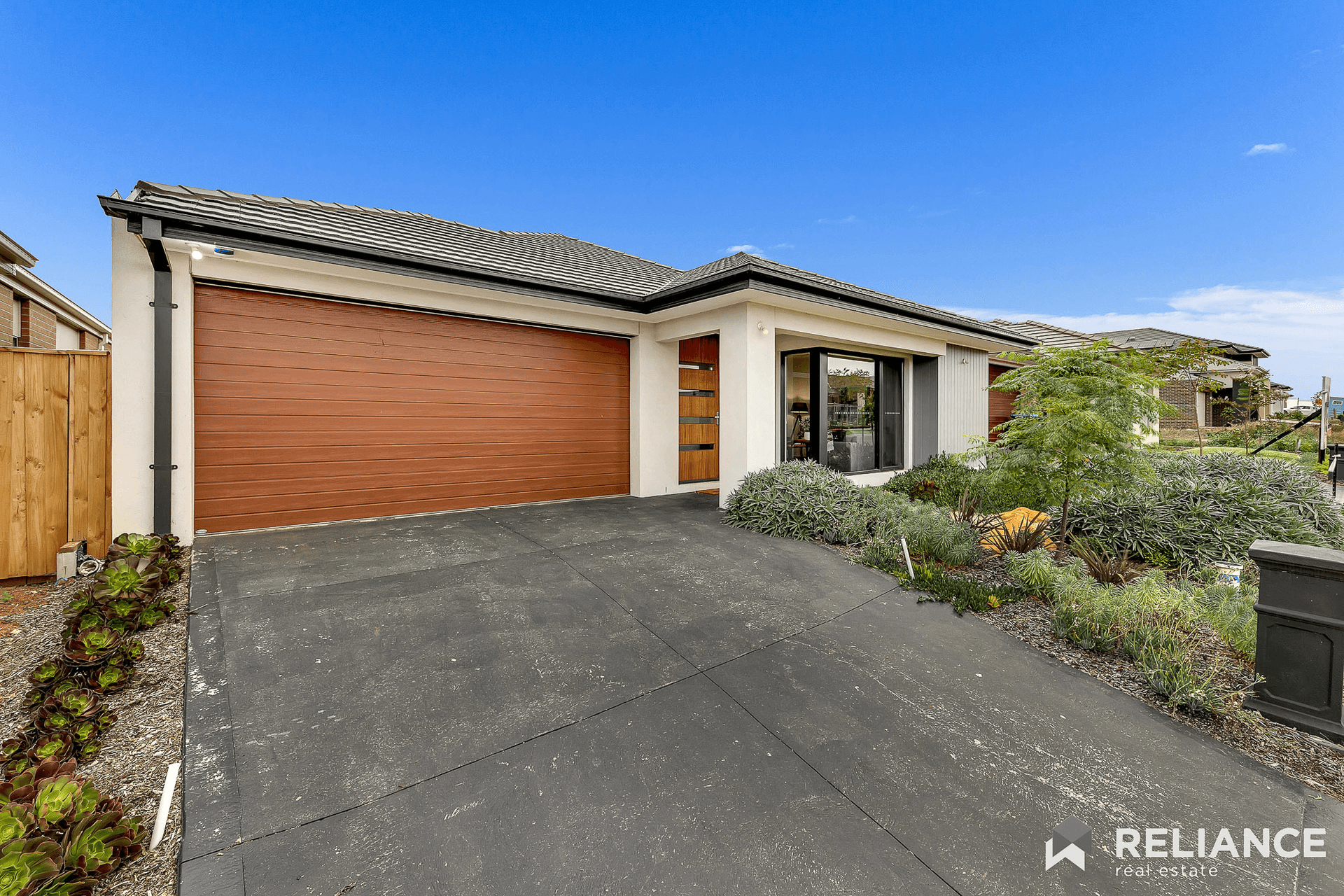 9 Gairdner Street, Manor Lakes, VIC 3024