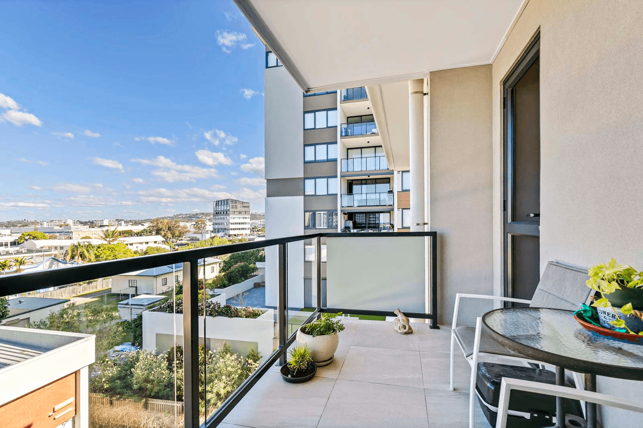 7/49 Duporth Avenue, Maroochydore, QLD 4558