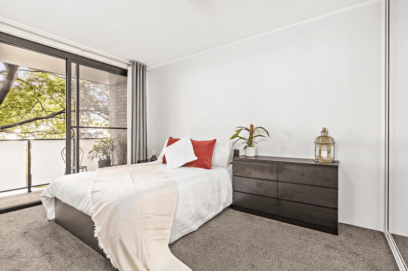 1/211 Wigram Road, FOREST LODGE, NSW 2037