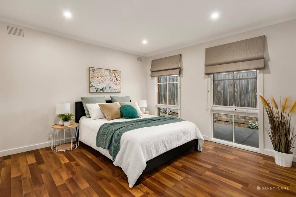 18 MOCKRIDGE STREET, WANTIRNA SOUTH, VIC 3152