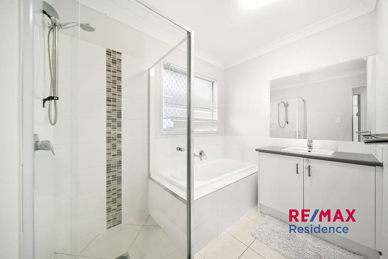 30 Skyblue Circuit, YARRABILBA, QLD 4207