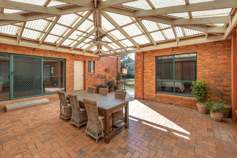 7 Derwent Avenue, TATTON, NSW 2650