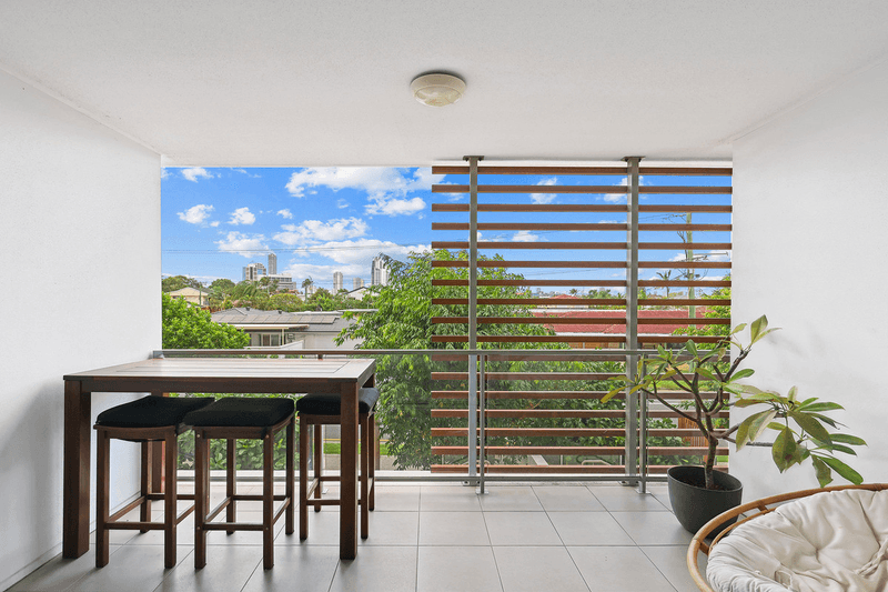 2215/1-7 Waterford Court, Bundall, QLD 4217