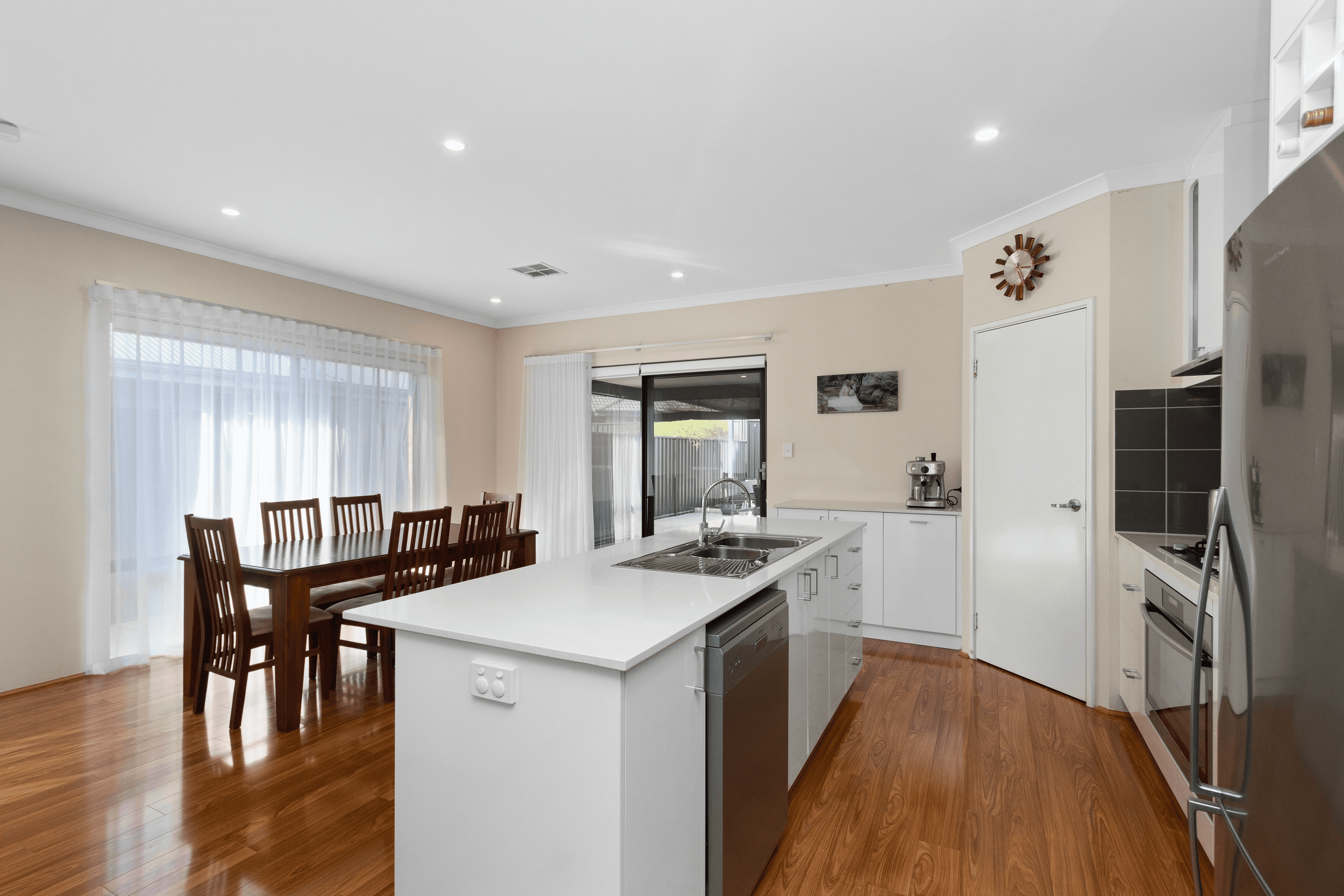 152 Aspiri Promenade, PIARA WATERS, WA 6112