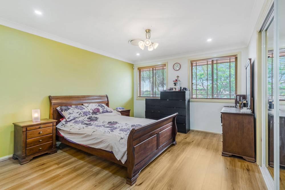 7B Whitsunday Circuit, GREEN VALLEY, NSW 2168