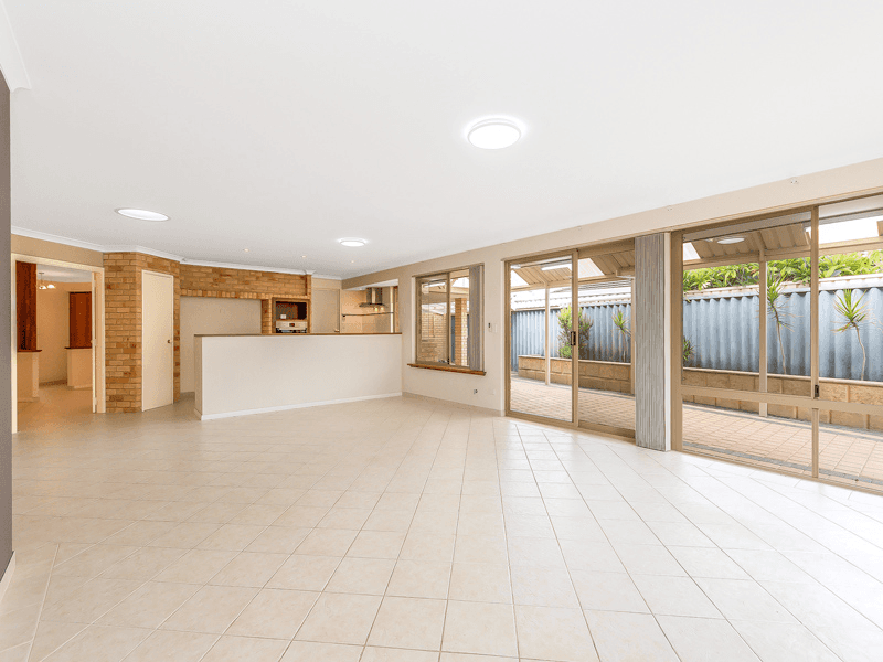 12 Blee Court, Rockingham, WA 6168