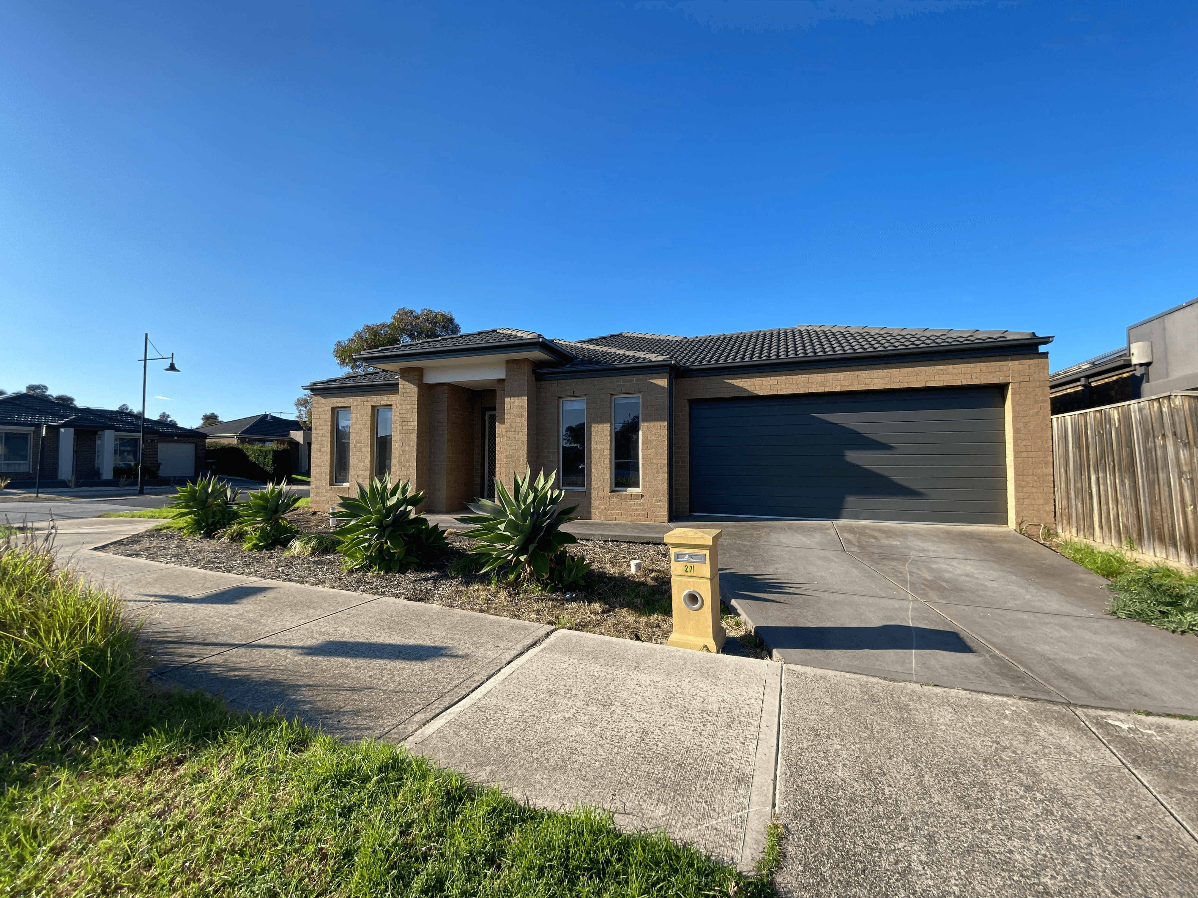 27 Tyler Crescent, TARNEIT, VIC 3029