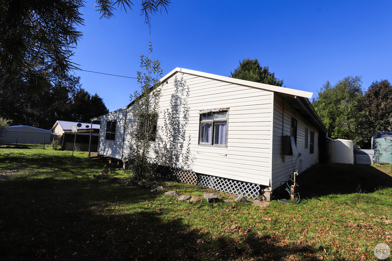 26 Carabost Street, TUMBARUMBA, NSW 2653