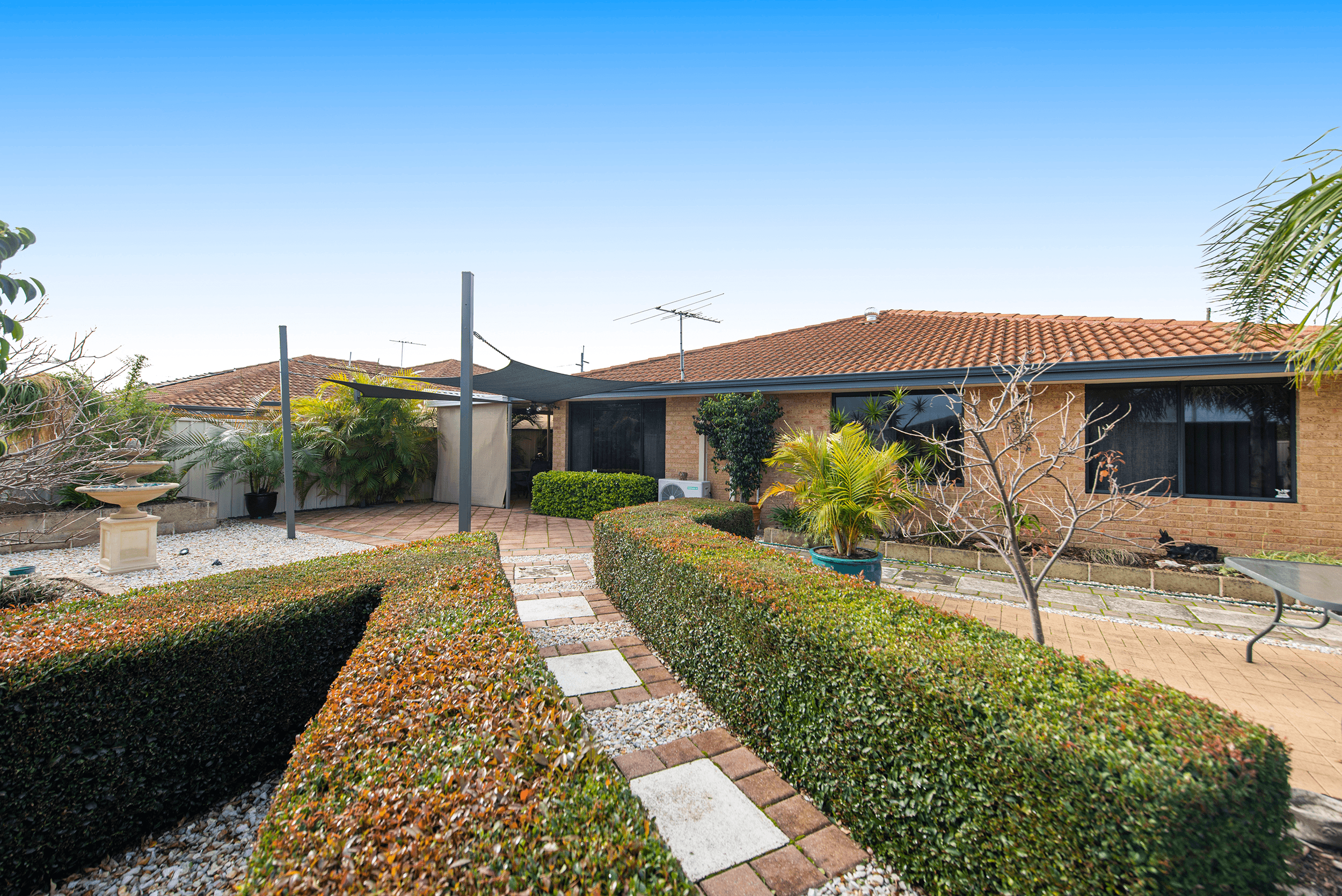 13 Amos Loop, CANNING VALE, WA 6155