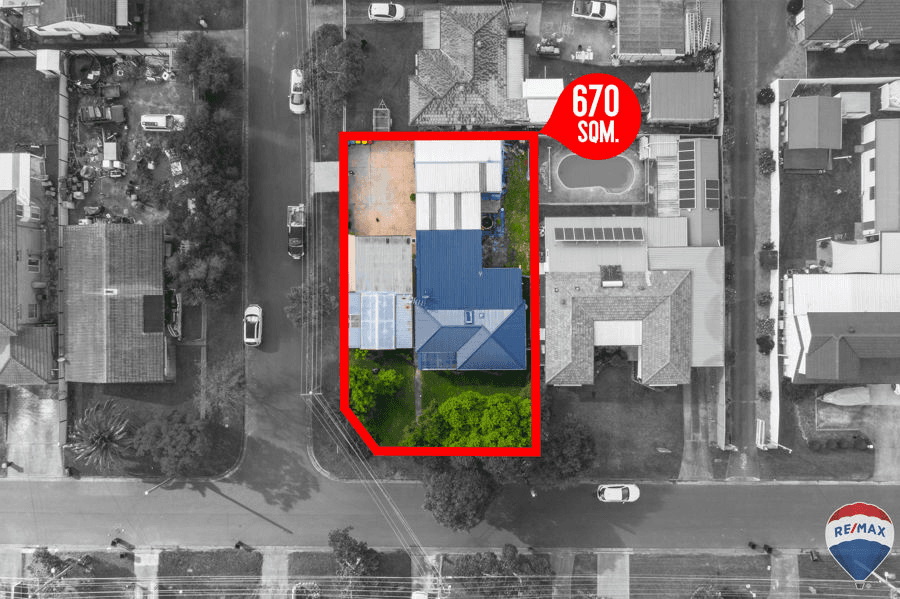 15 WINDERMERE AVENUE, CAMBRIDGE PARK, NSW 2747