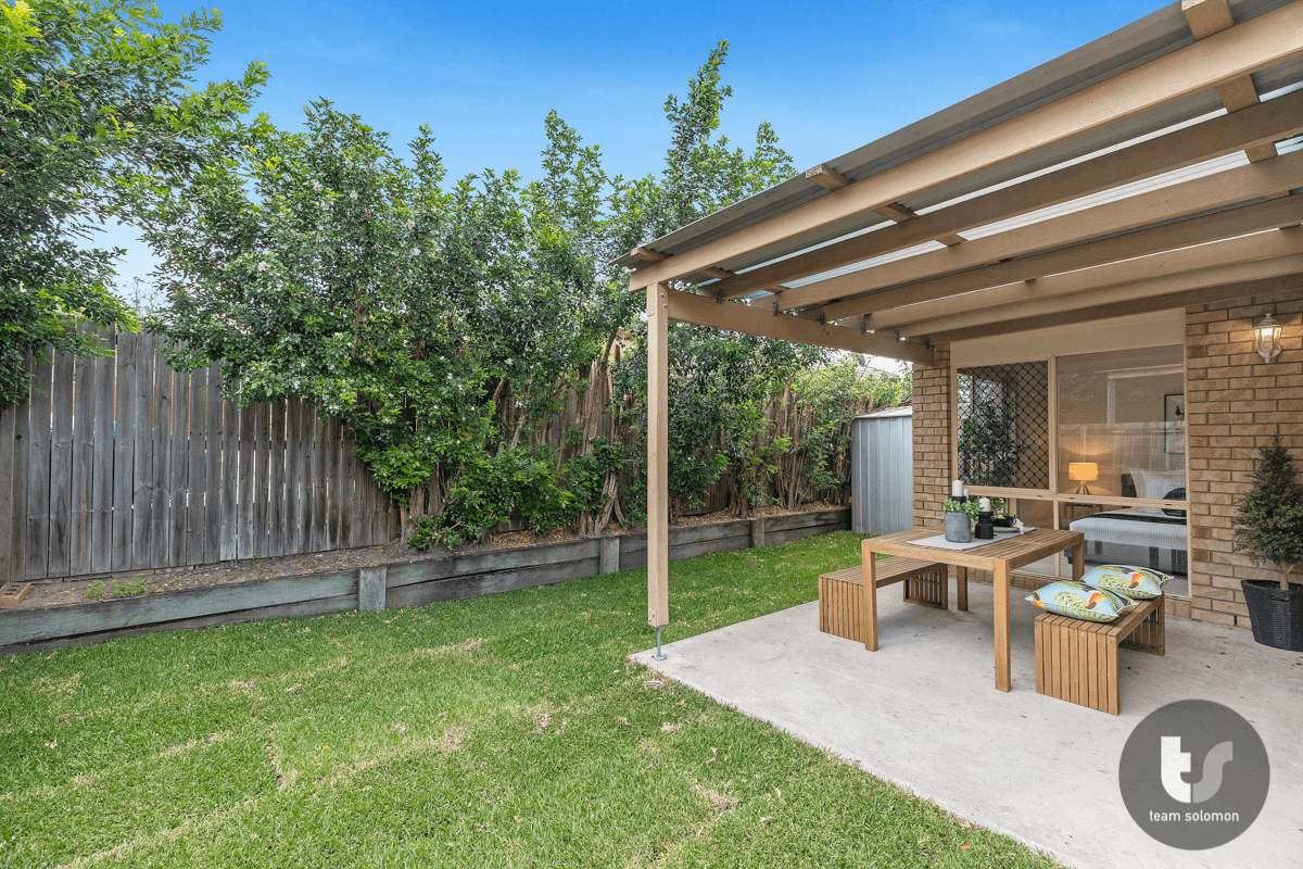 18 Hannam Crescent, Forest Lake, QLD 4078