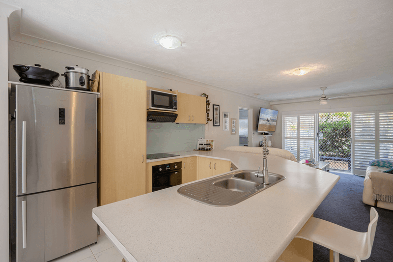 21/150 MARINE PARADE, SOUTHPORT, QLD 4215