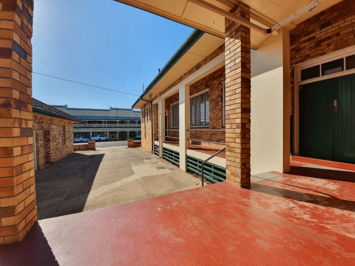 60 Newton Street, MONTO, QLD 4630
