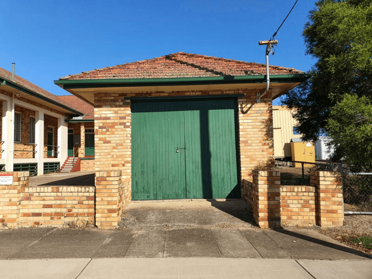 60 Newton Street, MONTO, QLD 4630
