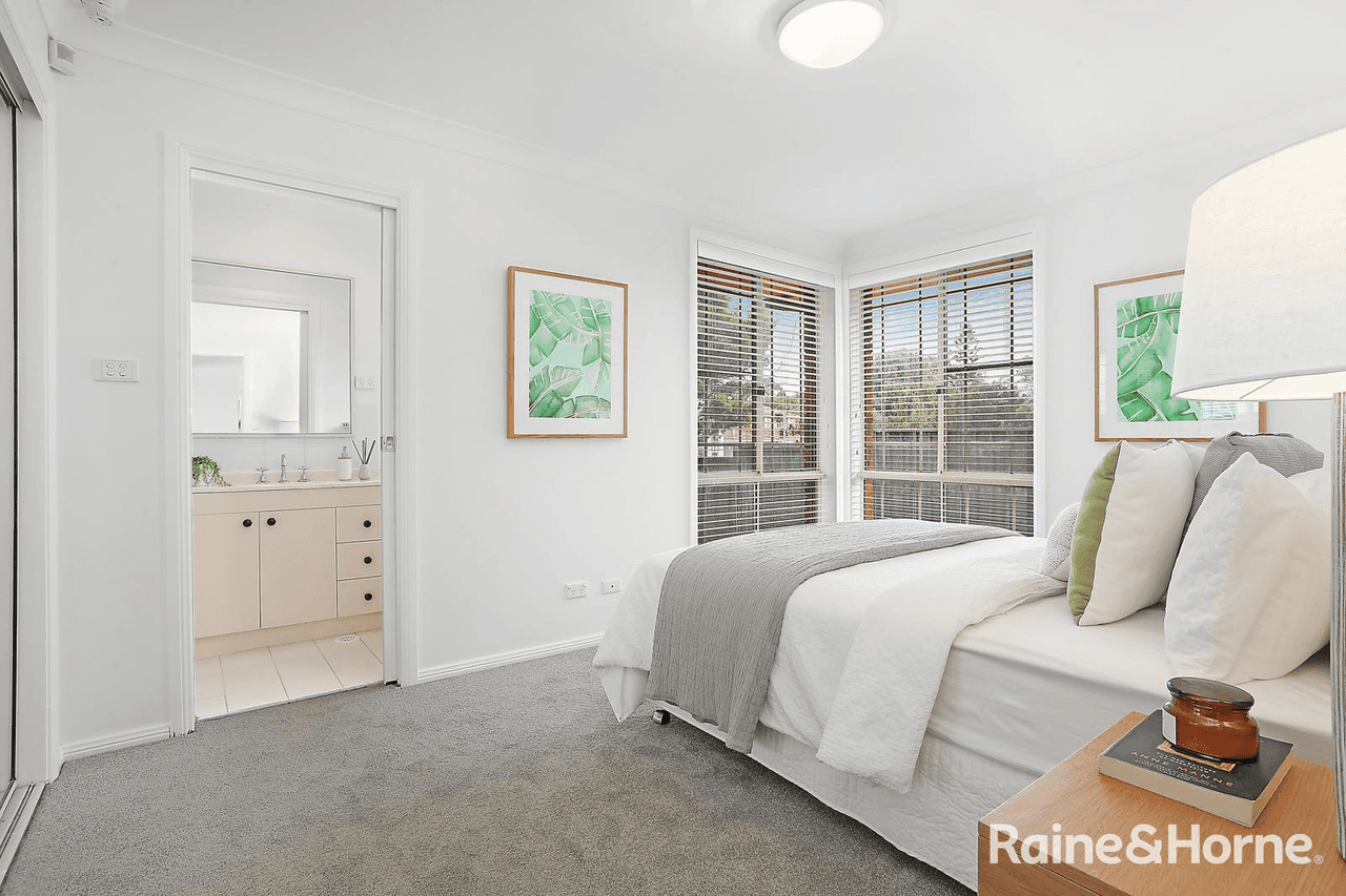 18 Springfield Avenue, ROSELANDS, NSW 2196